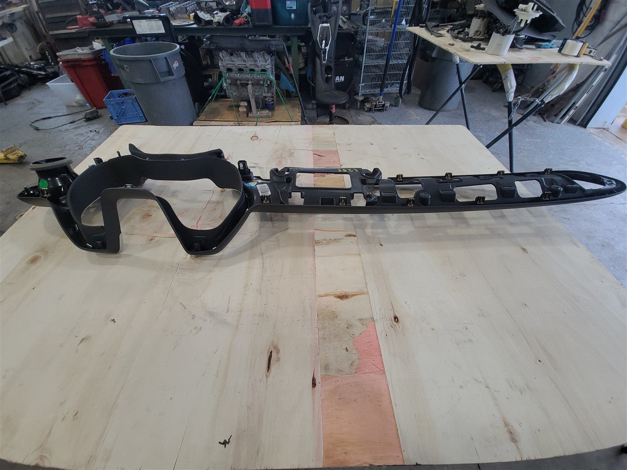 2016 CAMARO CLUSTER RADIO DASH BEZEL 84225815 33706 - image 15