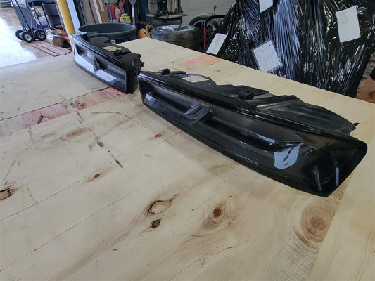 2016 CAMARO OEM DARK/SMOKED TAIL LIGHTS PAIR 33707 - image 2