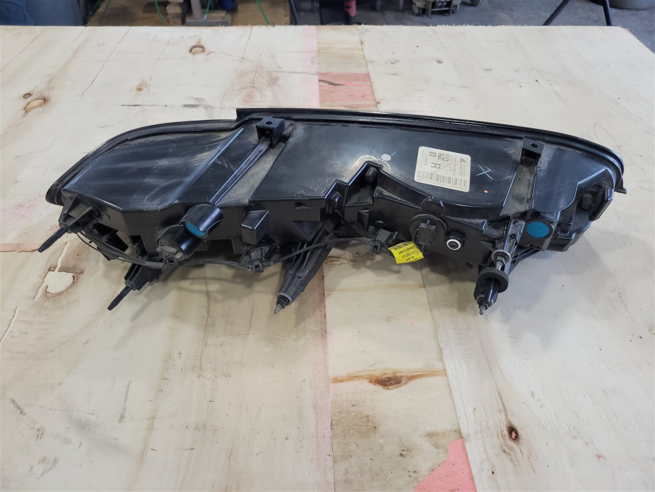2016 CAMARO OEM DARK/SMOKED TAIL LIGHTS PAIR 33707 - image 6