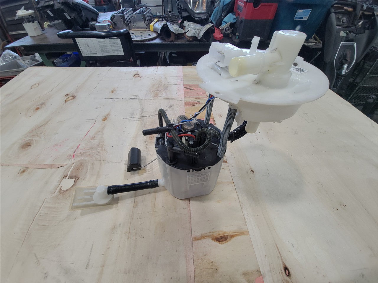 6.2L SS IN TANK FUEL PUMP 90K MI 33708 - image 4