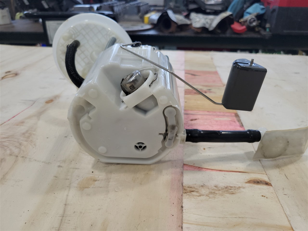 6.2L SS IN TANK FUEL PUMP 90K MI 33708 - image 9