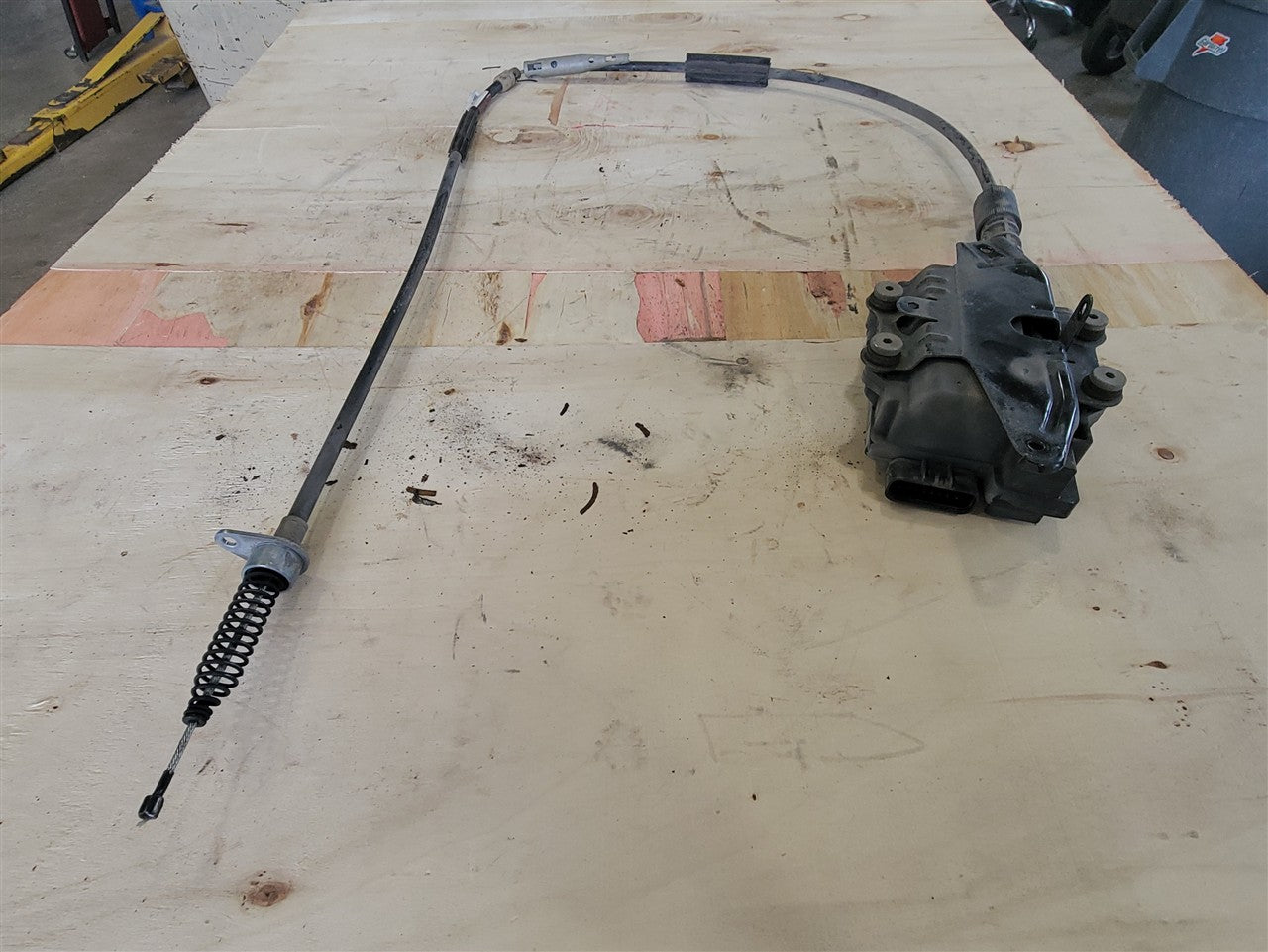 2017 CAMARO ELECTRIC PARKING BRAKE ACTUATOR 33711 - image 10