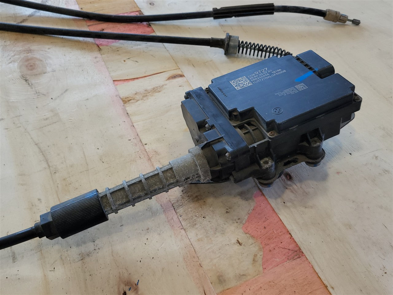 2016 CAMARO ELECTRIC PARKING BRAKE ACTUATOR 33712 - image 4
