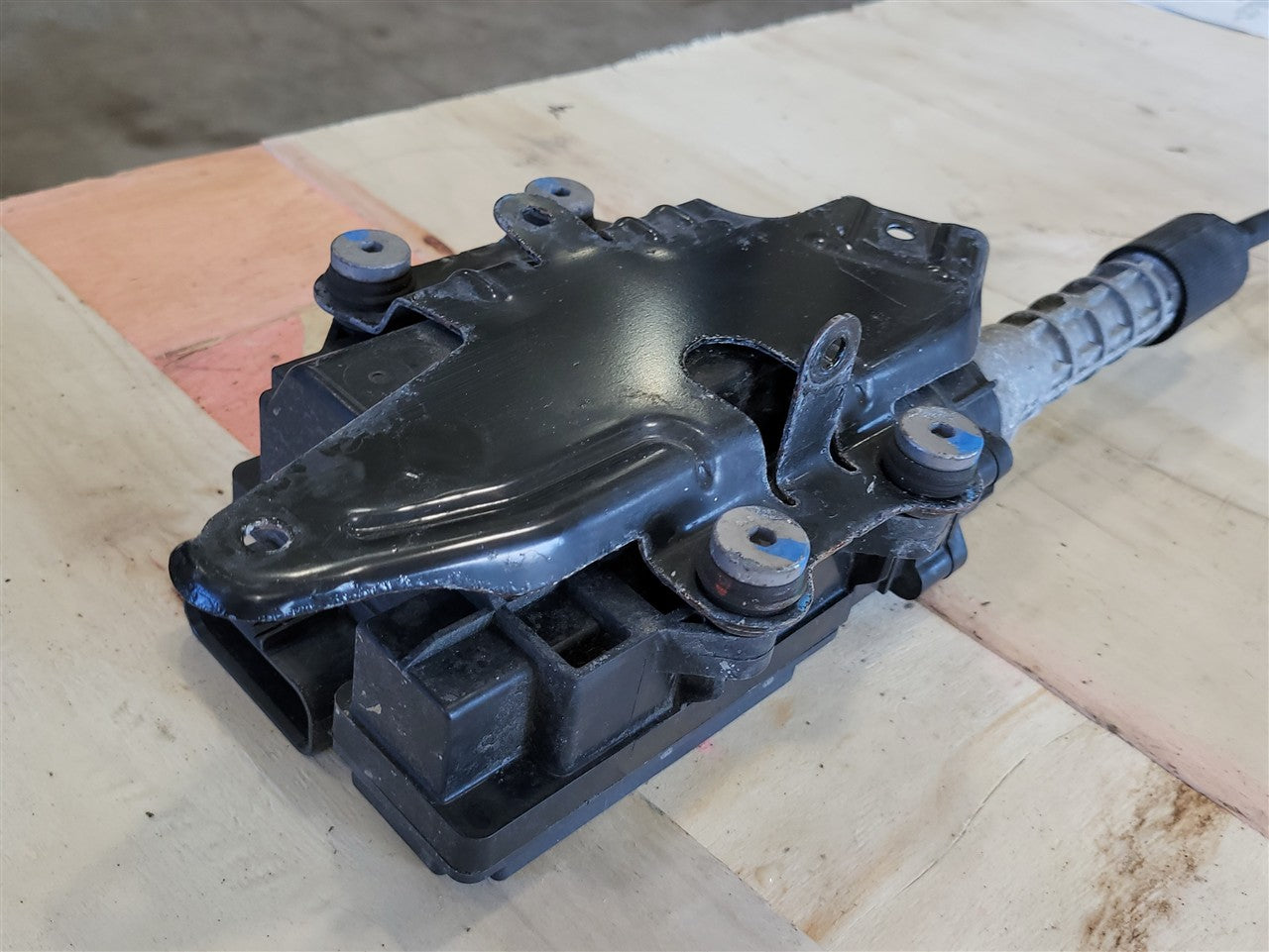 2016 CAMARO ELECTRIC PARKING BRAKE ACTUATOR 33712 - image 10