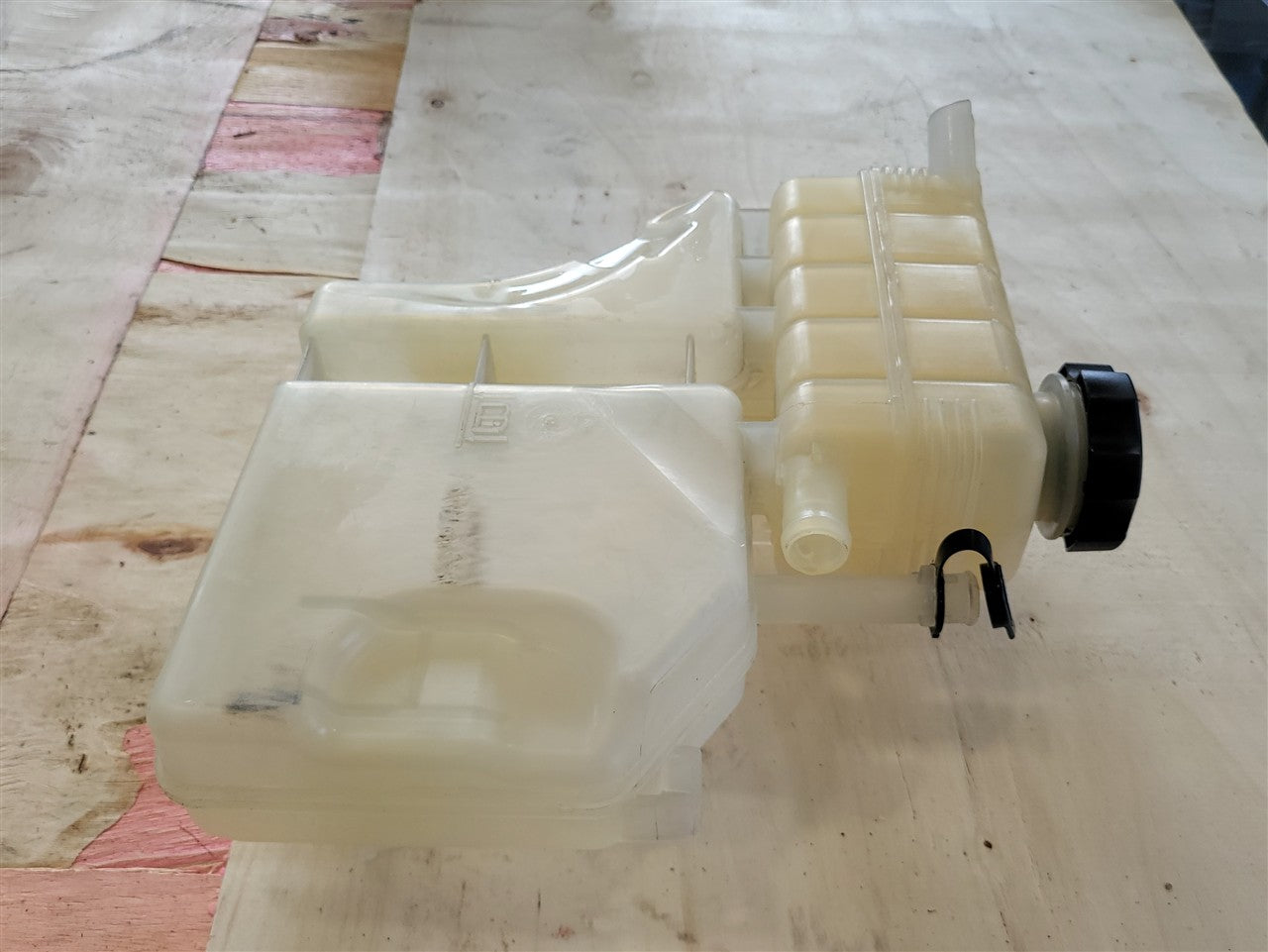 2017 CAMARO COOLANT BOTTLE TANK 22948113 33715 - image 5