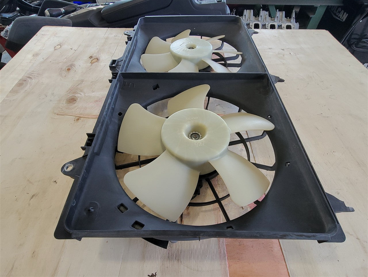 2014 CAMARO RADIATOR COOLING FANS DUAL 61K 33718 - image 3