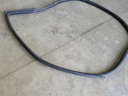 2013 CAMARO LH DRIVER DOOR WEATHERSTRIP 33720 - image 4