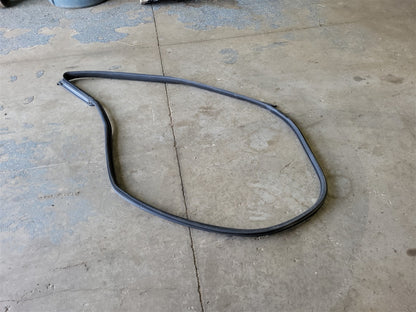 2013 CAMARO LH DRIVER DOOR WEATHERSTRIP 33720 - image 11