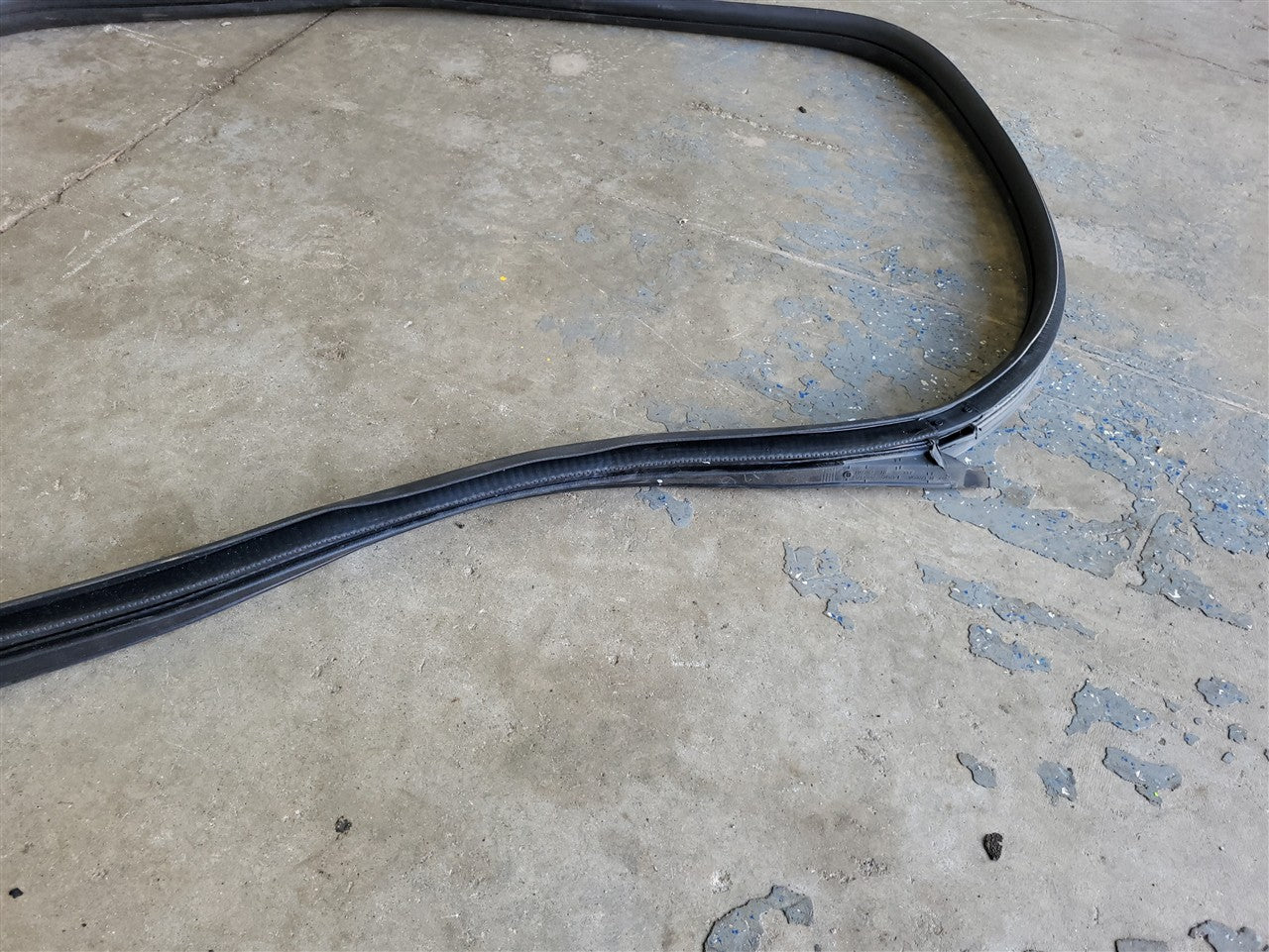 2013 CAMARO RH PASSENGER DOOR WEATHERSTRIP 33721 - image 11