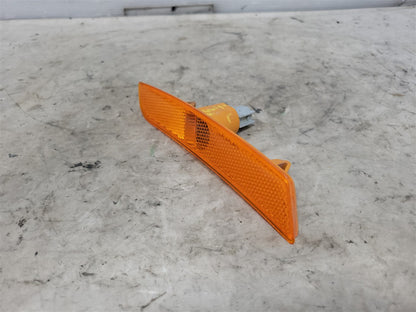 2016 CAMARO FRONT DRIVER AMBER MARKER LIGHT 33724 - image 2