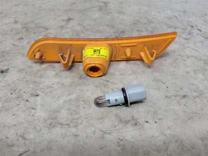 2016 CAMARO FRONT DRIVER AMBER MARKER LIGHT 33724 - image 13