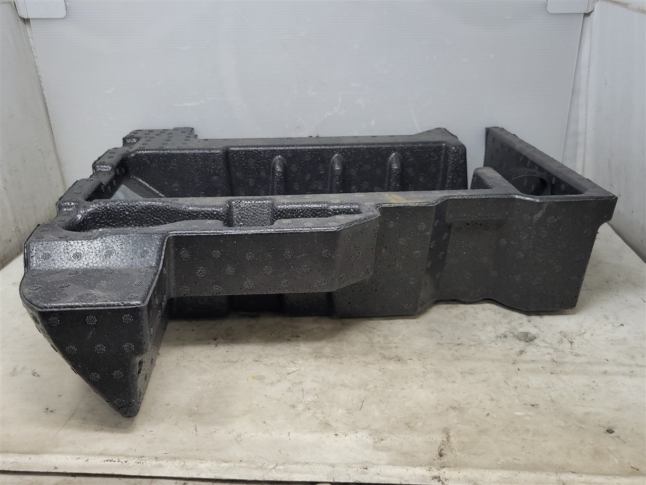2017 CAMARO TRUNK TOOL STORAGE FOAM 23474328 33730 - image 4