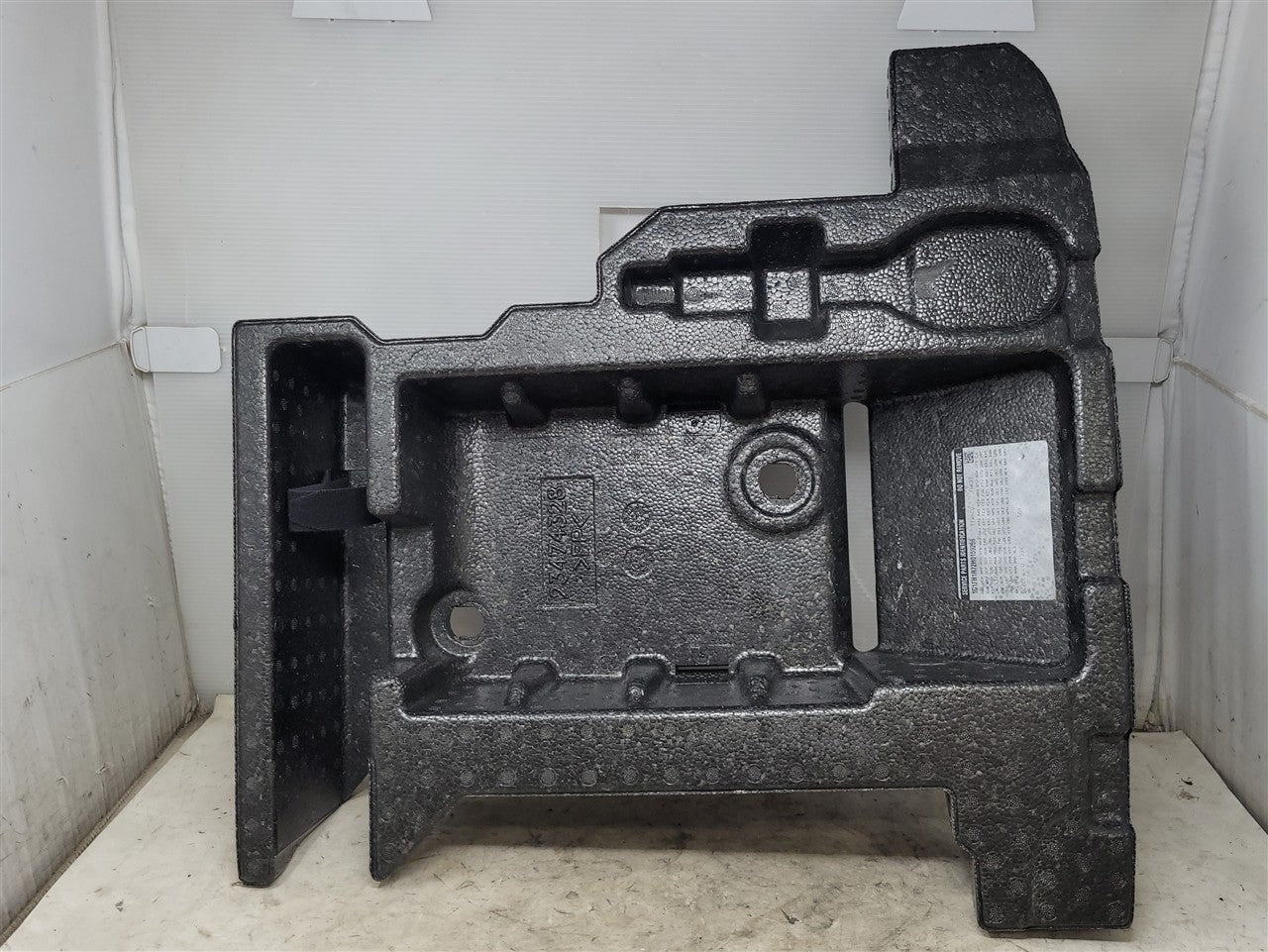 2016 CAMARO TRUNK TOOL STORAGE FOAM 23474328 33731 - image 6