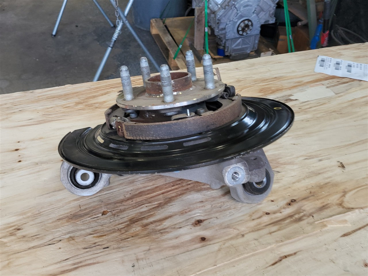 2018 CAMARO RH PASSENGER REAR SPINDLE SS 1LE 10K 33733 - image 5