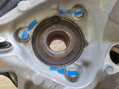 2018 CAMARO RH PASSENGER REAR SPINDLE SS 1LE 10K 33733 - image 8