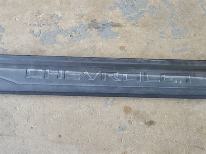 2022 SILVRDO15 LH DRIVER BED RAIL TRIM CHEVY 5'8" 33742 - image 5
