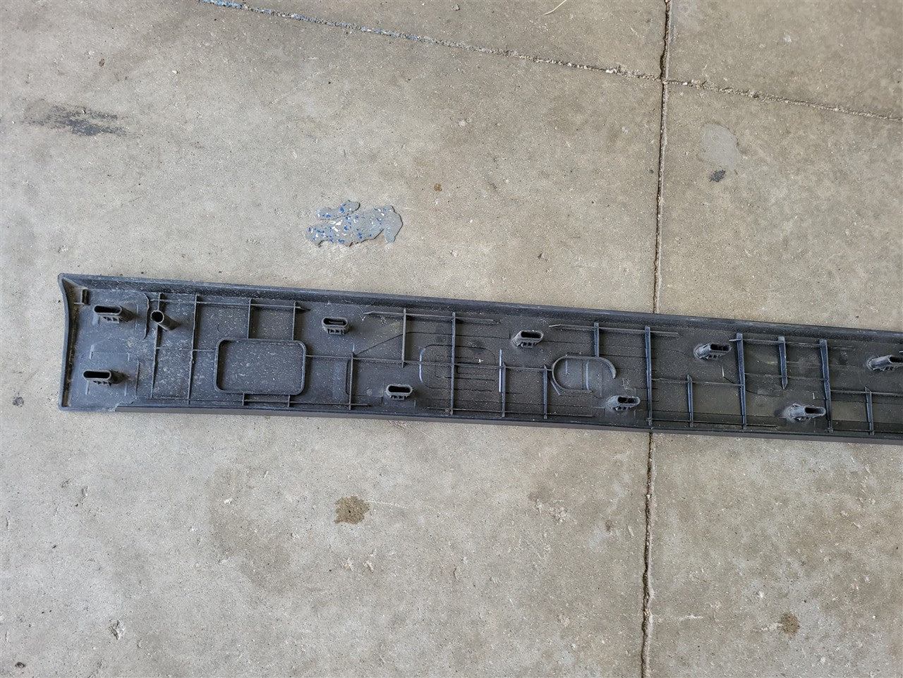 2023 SIERDEN15 LH BED SIDE RAIL GMC 5'8" BOX 33743 - image 10