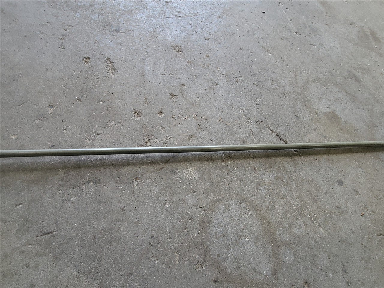 2018 SILVRDO15 TAILGATE ASSIST TORQUE ROD 25889653 33744 - image 3