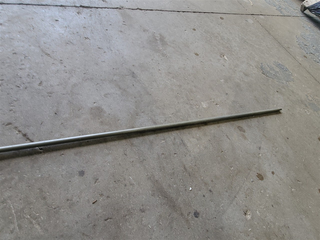 2018 SILVRDO15 TAILGATE ASSIST TORQUE ROD 25889653 33744 - image 4