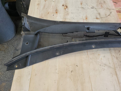 2017 CAMARO WINDSHIELD WIPER COWL VENT PANEL 33748 - image 2