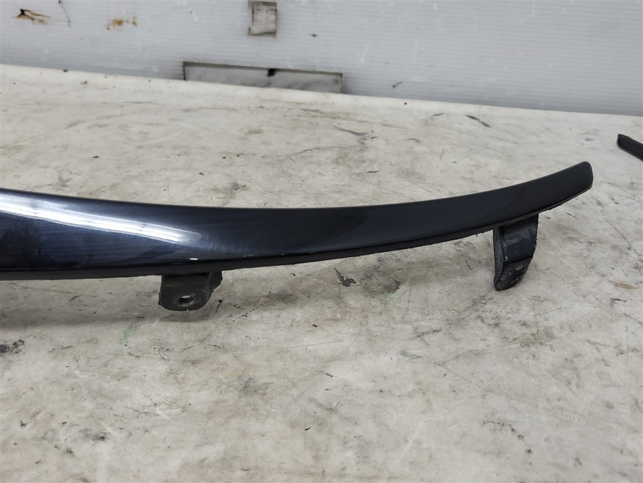 2016 CAMARO OEM REAR MOLDED SPLASH GUARDS BLACK 33754 - image 8