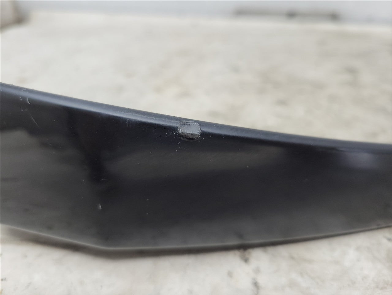 2016 CAMARO OEM FRONT LH MOLDED SPLASH GUARD 33755 - image 4