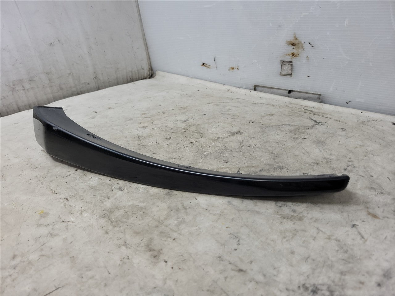 2016 CAMARO OEM FRONT LH MOLDED SPLASH GUARD 33755 - image 5