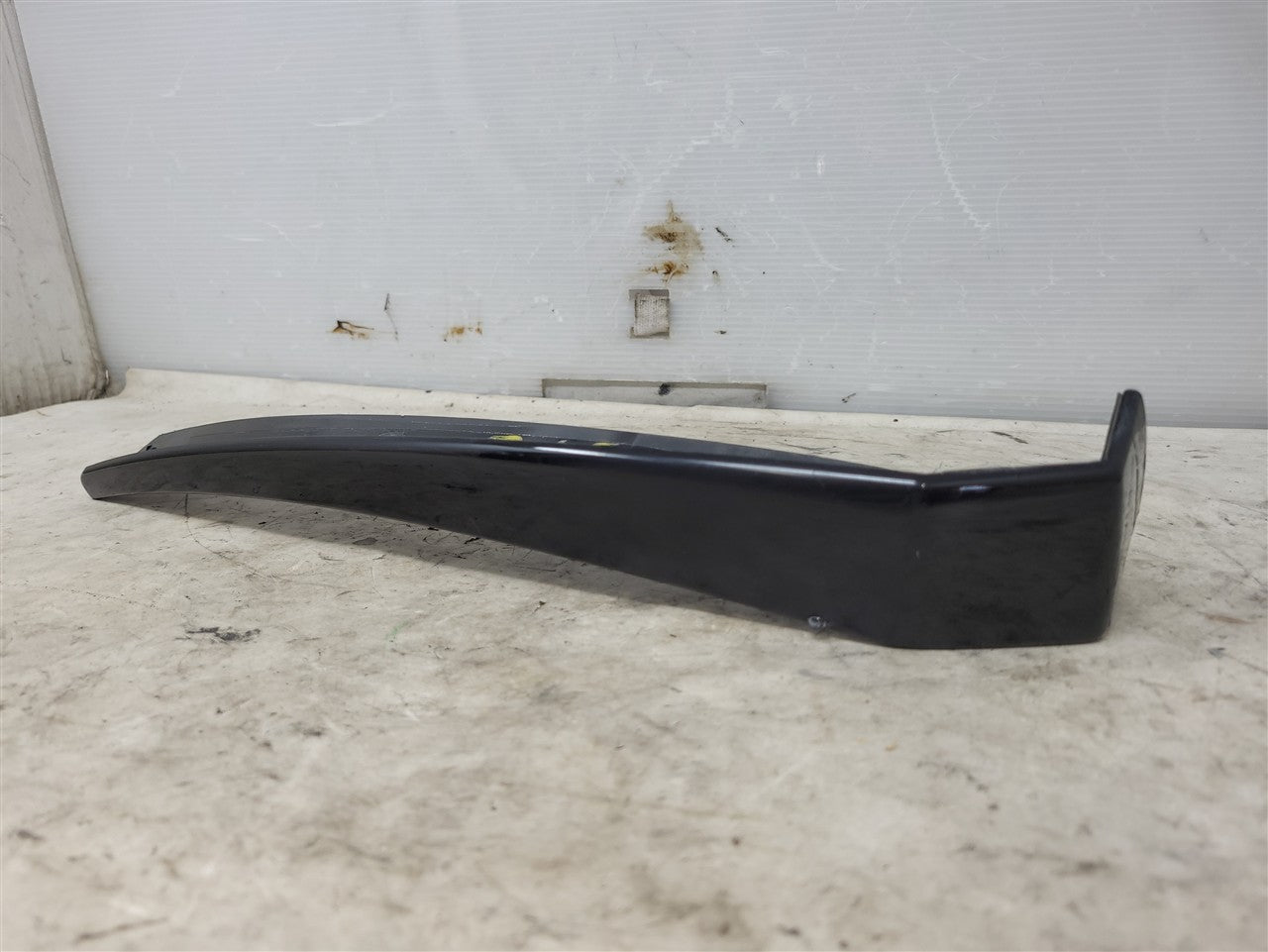 2016 CAMARO OEM FRONT LH MOLDED SPLASH GUARD 33755 - image 10