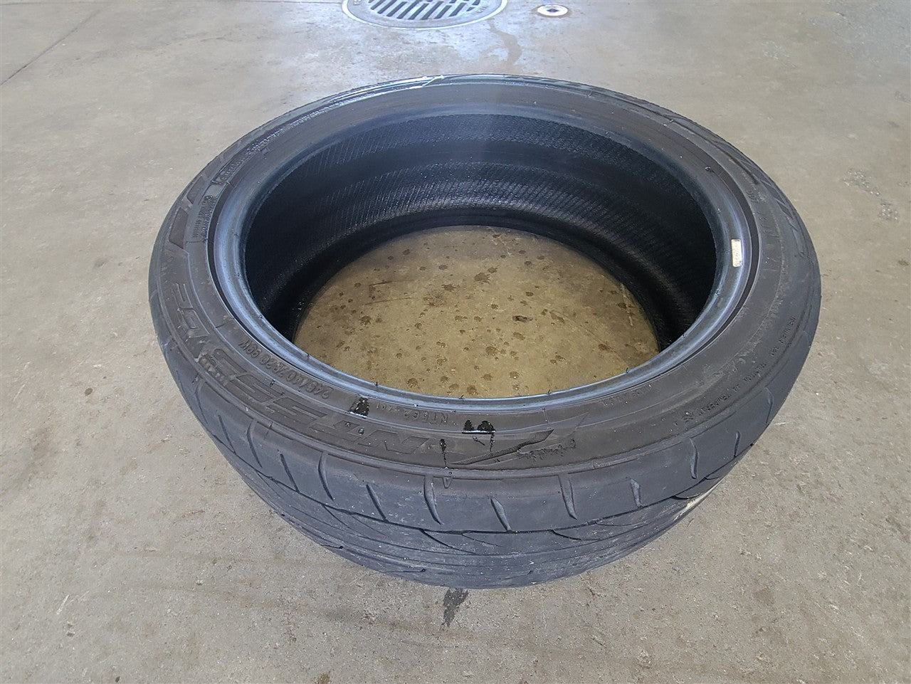 2017 CAMARO 245/40R20 NITTO NT555 G2 TIRE 7/32" 33756 - image 4