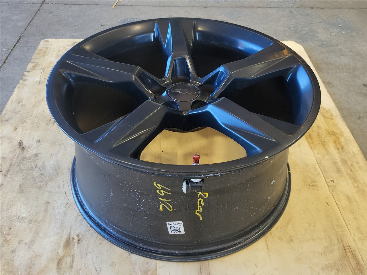 2017 CAMARO 20" 20X9.5 REAR BLACK SMALL BEND 33760 - image 5
