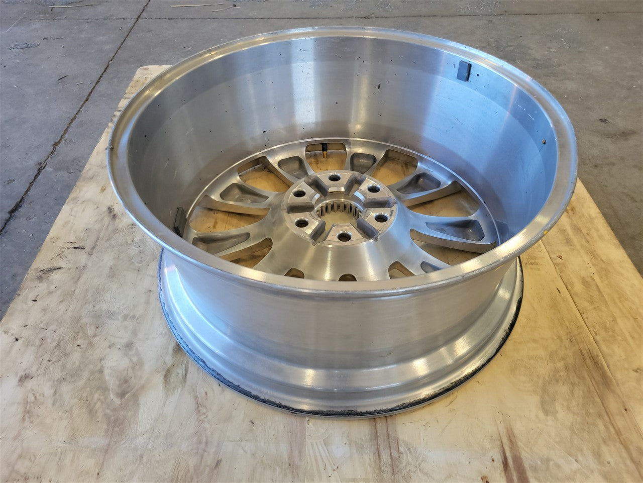 2019 SILVRDO15 22" 22X9 HIGH COUNTRY WHEEL SML BEND 33761 - image 10