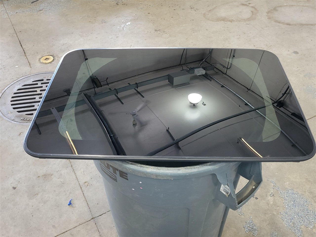 2013 CAMARO OEM SUNROOF GLASS 33775 - image 5