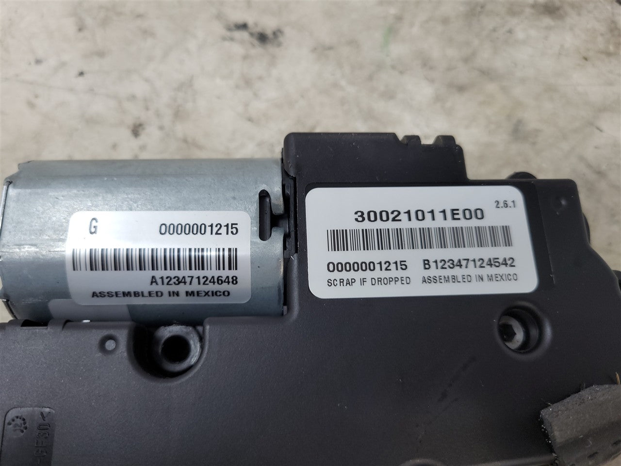 2013 CAMARO OEM SUNROOF MOTOR 22762630 33776 - image 10