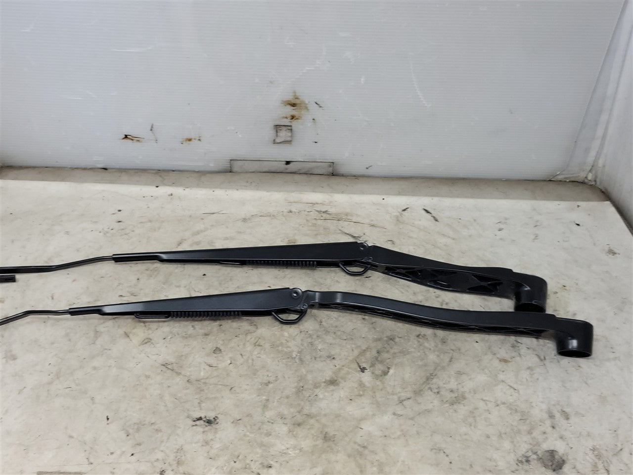 2013 CAMARO WINDSHIELD WIPER ARMS PAIR LH RH 17K 33786 - image 5