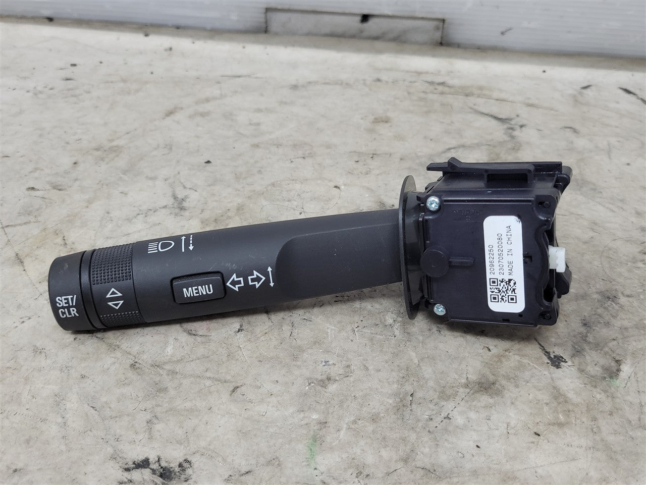 2013 CAMARO TURN SIGNAL SWITCH STALK 25991660 33793 - image 1