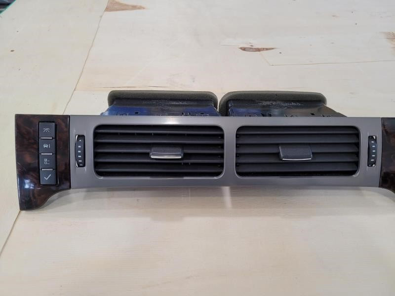 2009 YUKON DENALI CENTER DASH VENT & RH DASH TR 337 - image 2