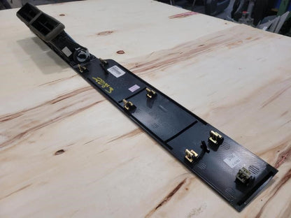 2009 YUKON DENALI CENTER DASH VENT & RH DASH TR 337 - image 9