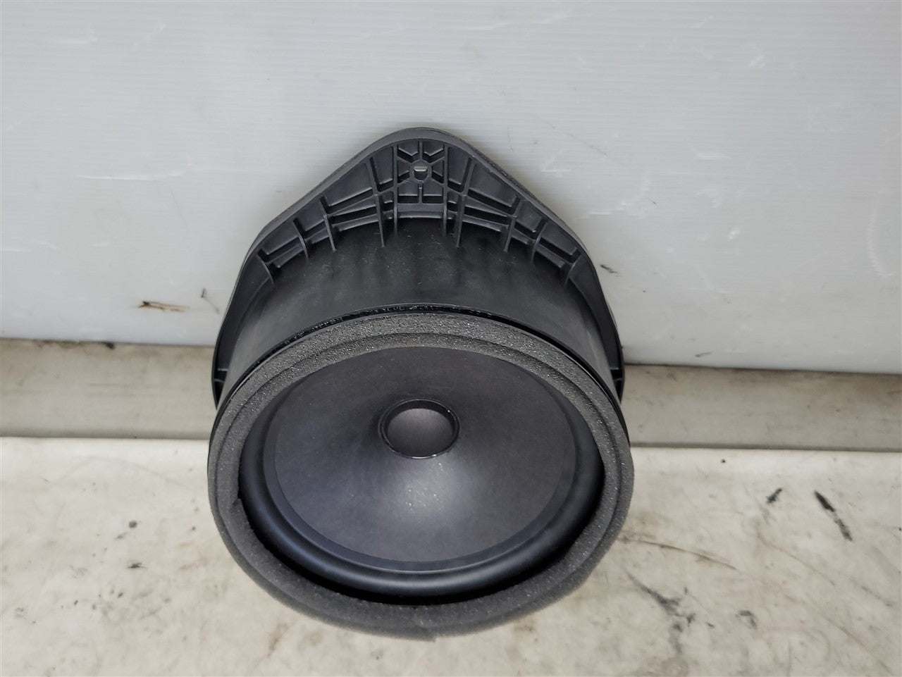 2013 CAMARO BOSTON DOOR SPEAKER 23268030 33802 - image 2