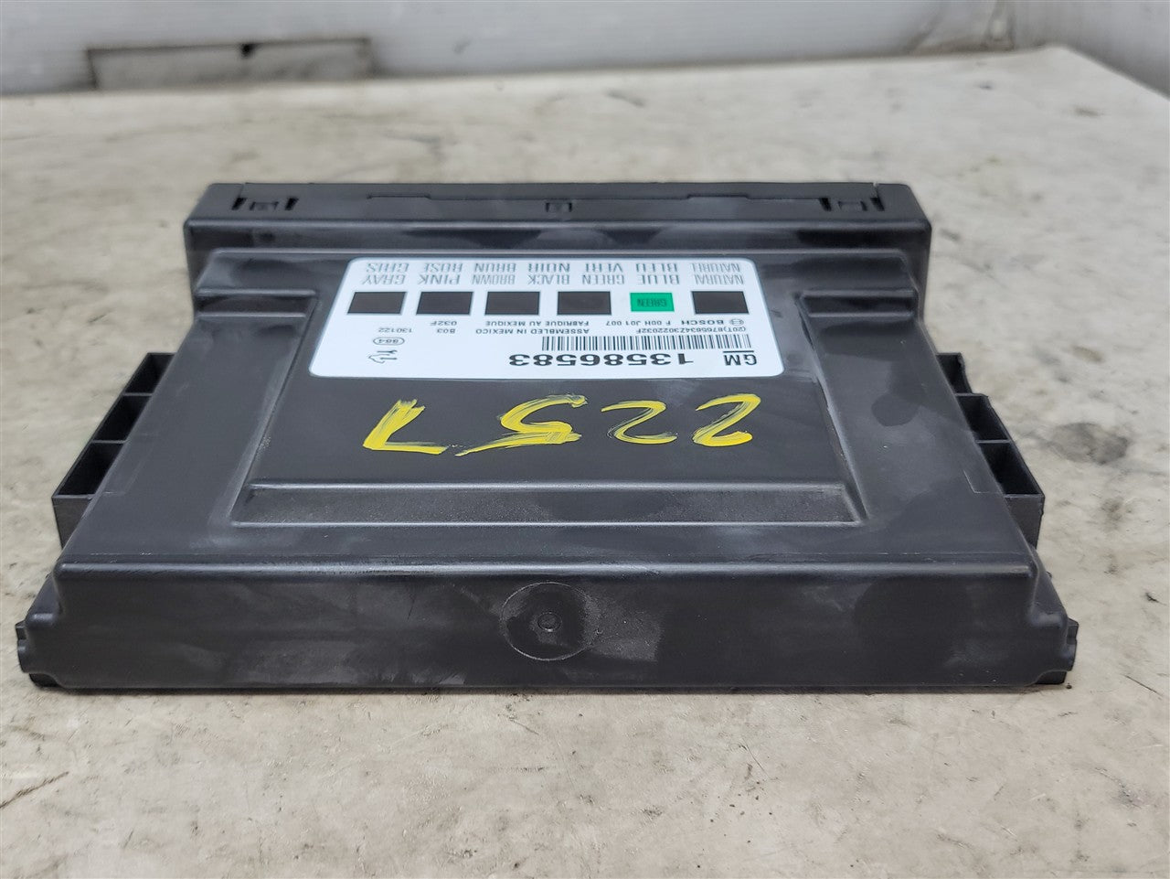 2013 CAMARO BCM BODY CONTROL MODULE 13586583 33804 - image 4