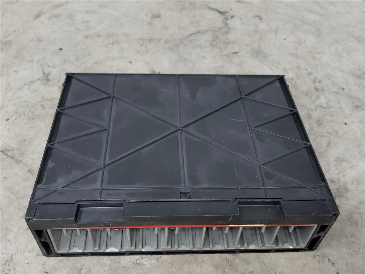 2013 CAMARO BCM BODY CONTROL MODULE 13586583 33804 - image 6