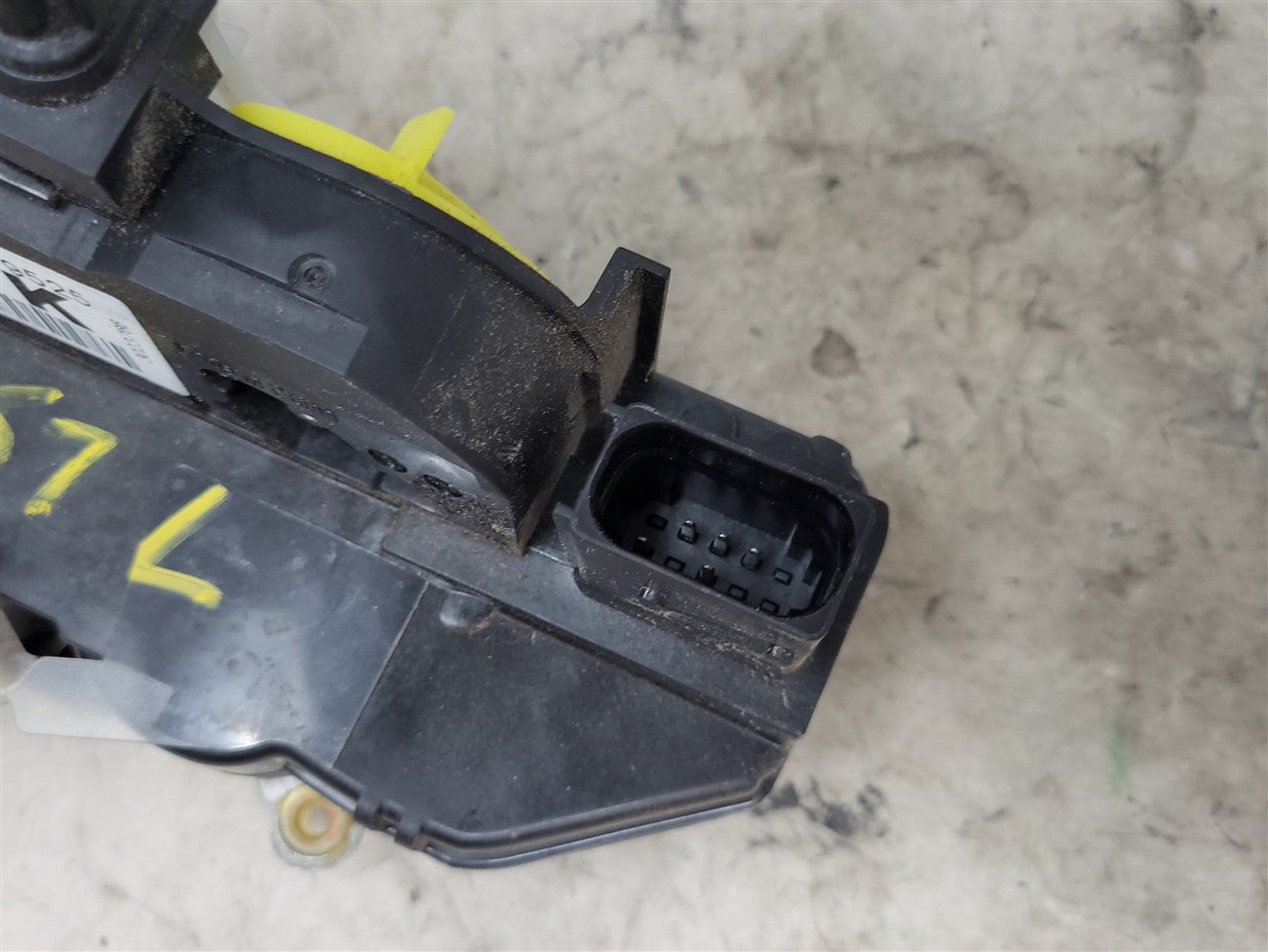 2013 CAMARO LH DOOR LOCK ACTUATOR 13579525 33805 - image 10