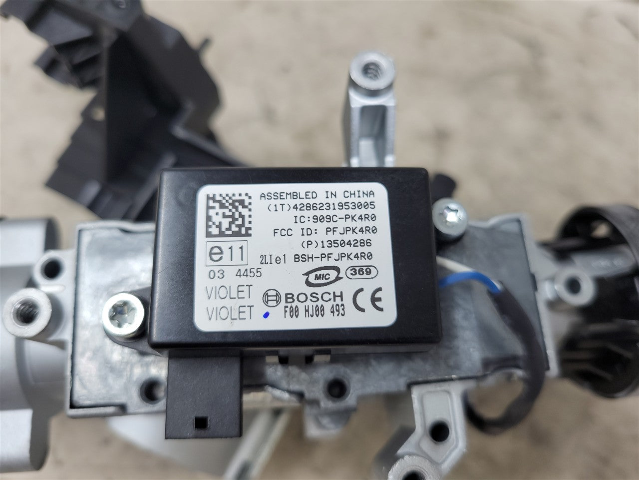 2013 CAMARO IGNITION SWITCH HOUSING & KEY 33807 - image 9