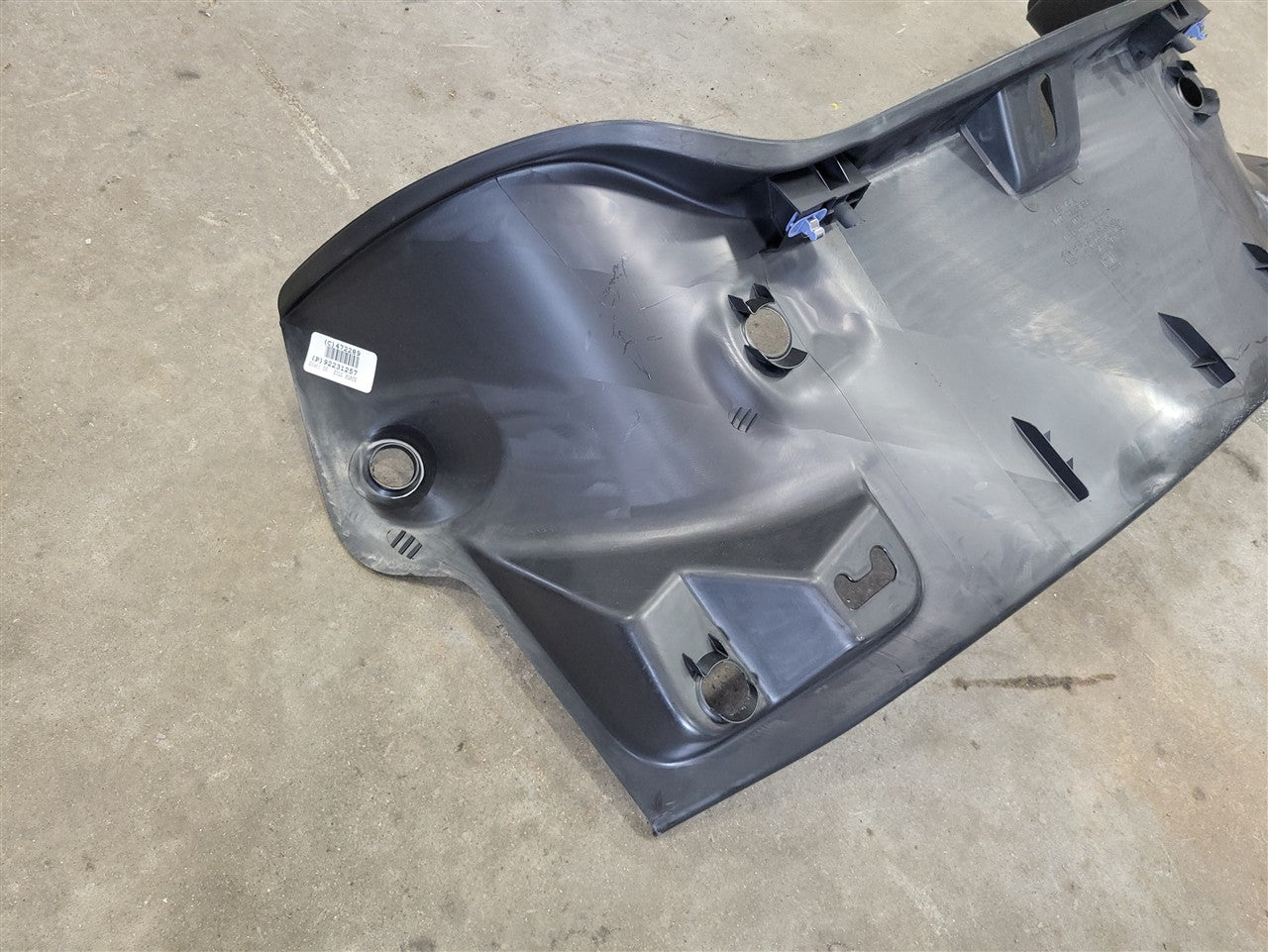 2013 CAMARO TRUNK REAR PANEL TRIM 92231258 33808 - image 9