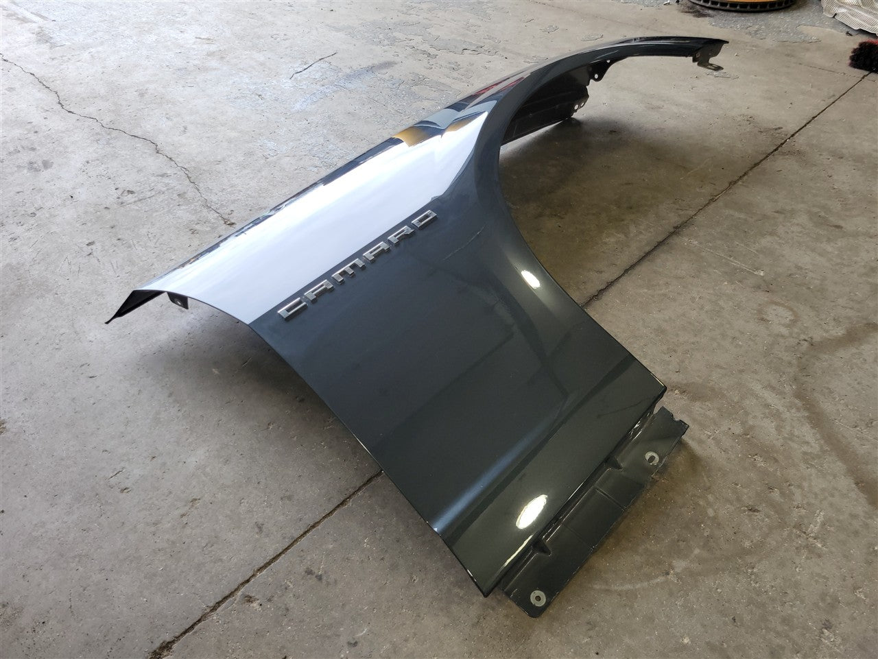 2013 CAMARO RH FENDER ASHEN GRAY GLJ 000 33815 - image 9