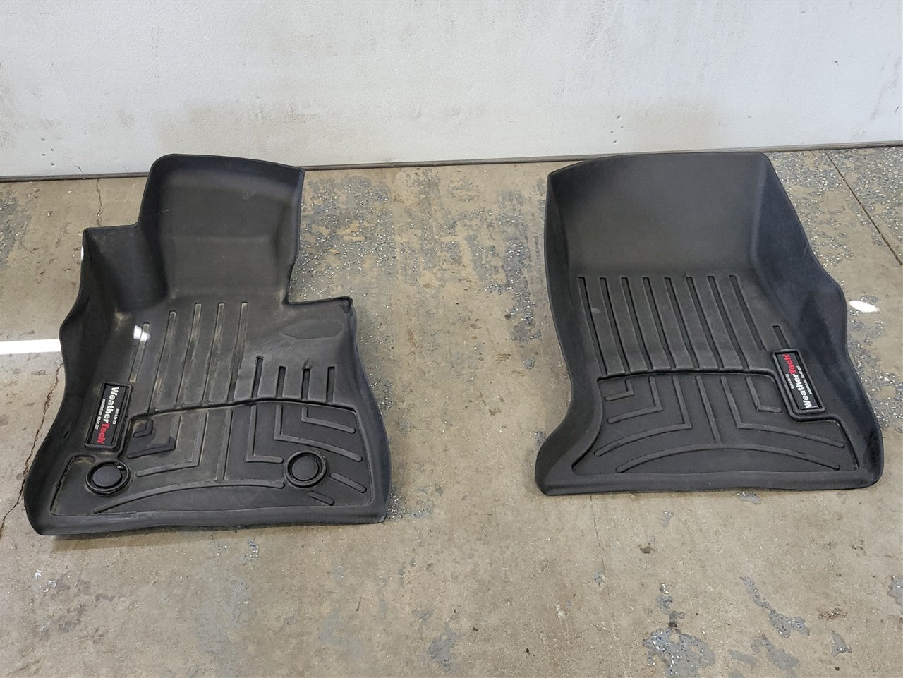 2016 CAMARO WEATHERTECH FRONT FLOOR MATS/LINERS 33816 - image 2