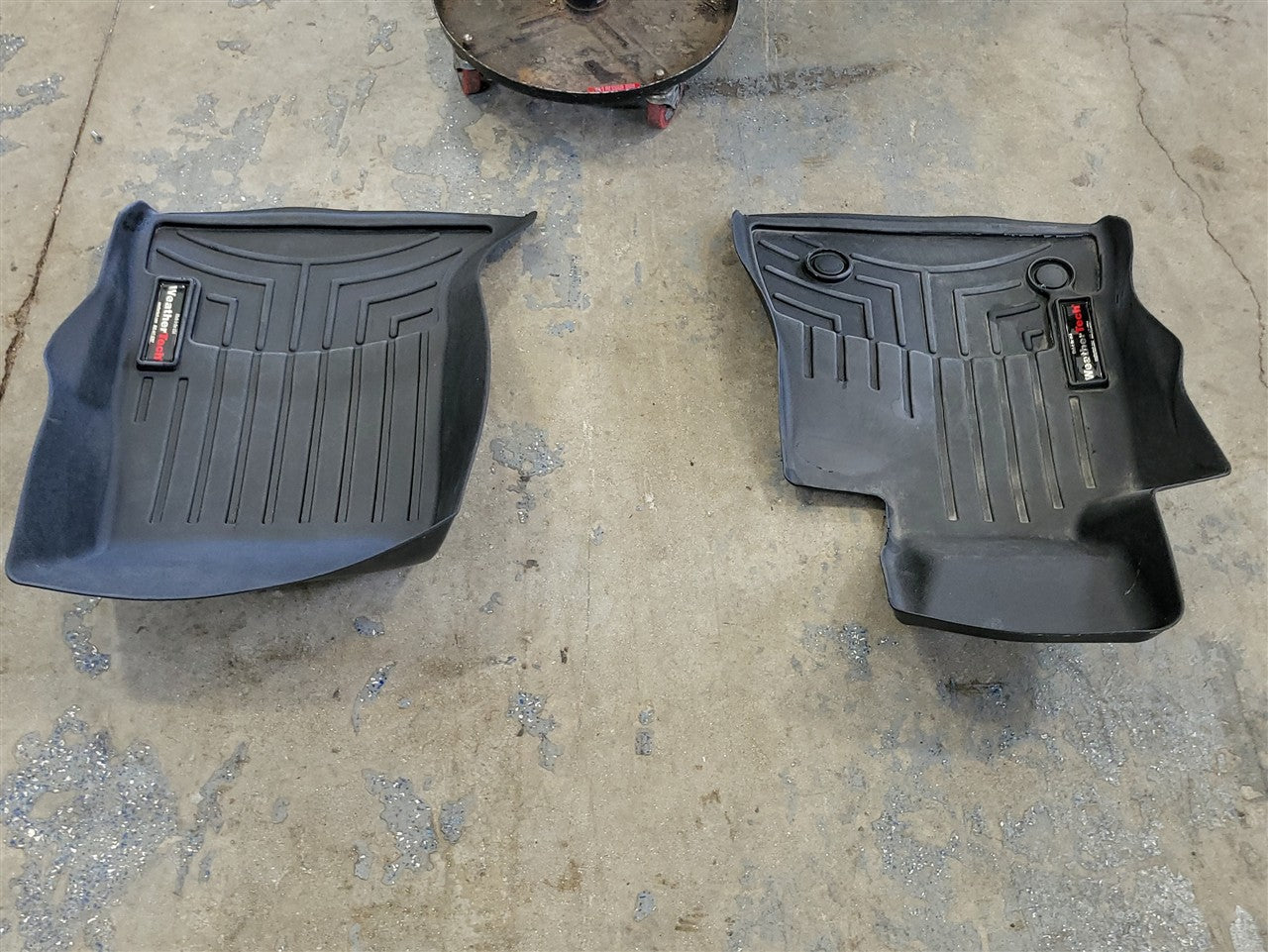 2016 CAMARO WEATHERTECH FRONT FLOOR MATS/LINERS 33816 - image 4