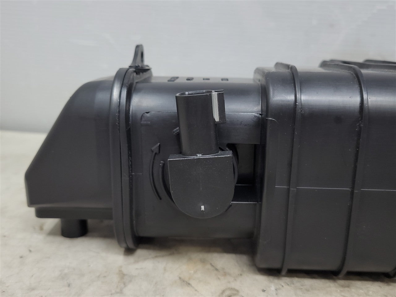 2013 CAMARO OEM FUEL VAPOR CANISTER 17K 22870105 33818 - image 4