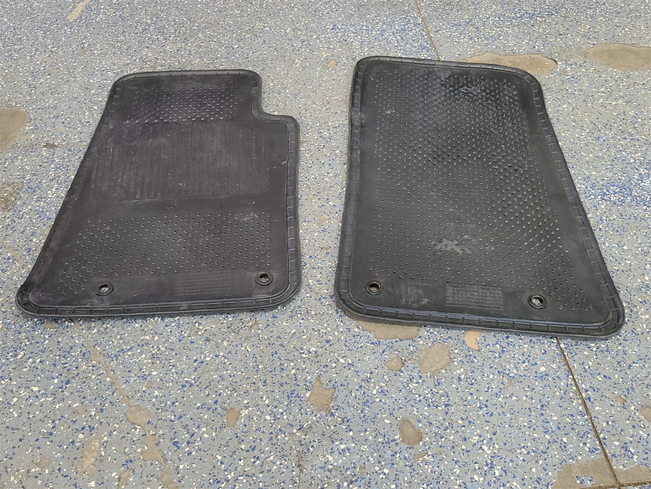 2013 CAMARO OEM FRONT FLOOR MATS BLACK CARPET 33824 - image 7