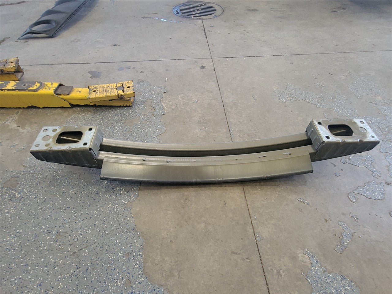 2013 CAMARO REAR BUMPER REBAR REINFORCEMENT GRAY 33835 - image 6