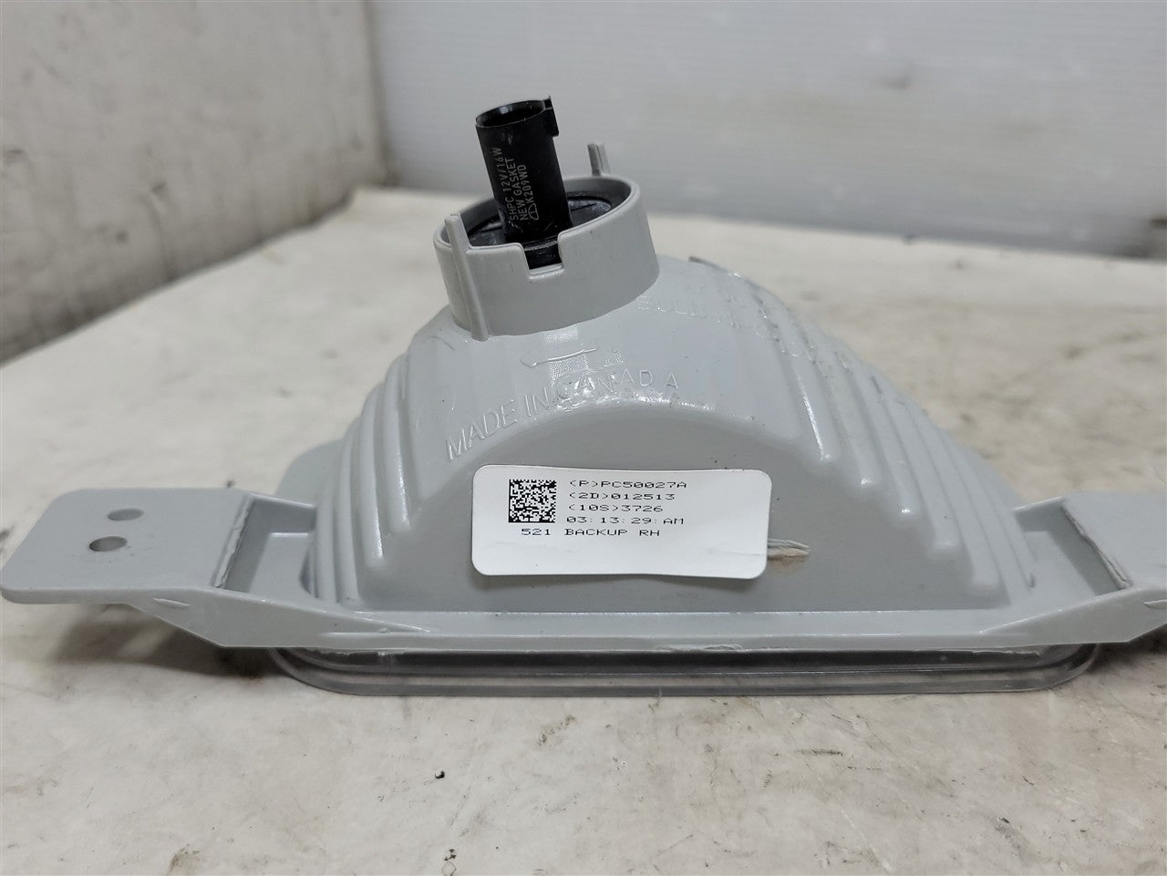 2013 CAMARO OEM BACK UP REVERSE LAMPS PAIR LH RH 33837 - image 8